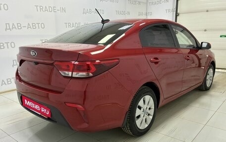 KIA Rio IV, 2018 год, 1 000 000 рублей, 4 фотография