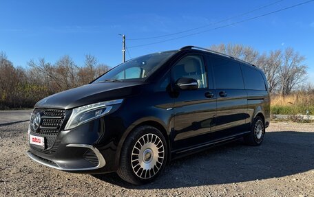 Mercedes-Benz V-Класс, 2016 год, 5 100 000 рублей, 3 фотография