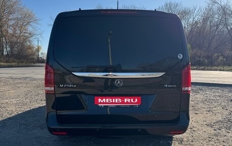 Mercedes-Benz V-Класс, 2016 год, 5 100 000 рублей, 6 фотография