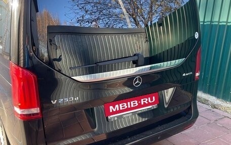 Mercedes-Benz V-Класс, 2016 год, 5 100 000 рублей, 18 фотография