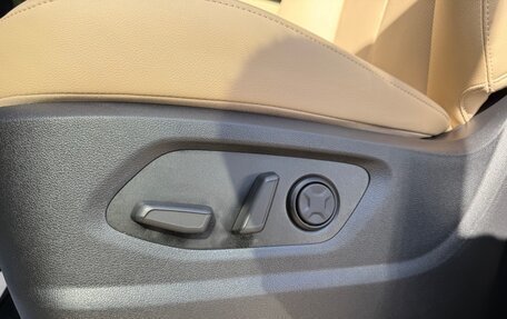 Hyundai Staria, 2025 год, 4 890 000 рублей, 23 фотография
