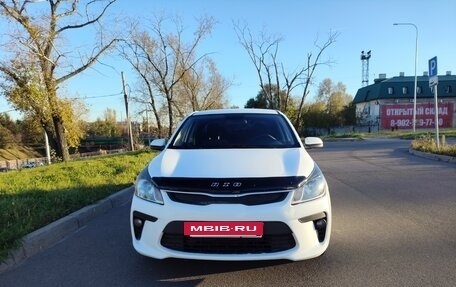 KIA Rio IV, 2020 год, 930 000 рублей, 2 фотография