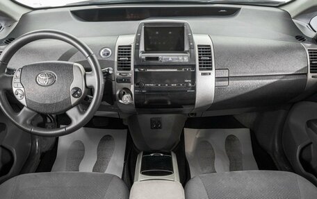 Toyota Prius, 2007 год, 749 000 рублей, 10 фотография