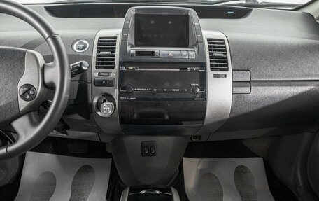 Toyota Prius, 2007 год, 749 000 рублей, 18 фотография