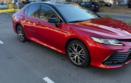 Toyota Camry, 2021 год, 3 300 000 рублей, 7 фотография