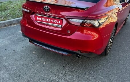 Toyota Camry, 2021 год, 3 300 000 рублей, 8 фотография