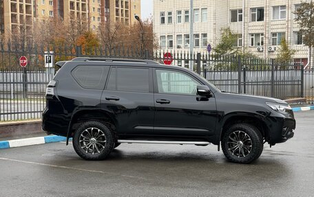 Toyota Land Cruiser Prado 150 рестайлинг, 2020 год, 6 200 000 рублей, 3 фотография