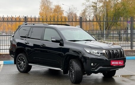 Toyota Land Cruiser Prado 150 рестайлинг, 2020 год, 6 200 000 рублей, 2 фотография