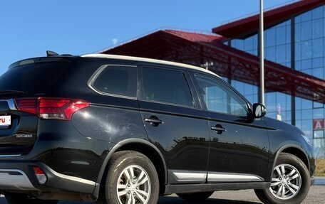 Mitsubishi Outlander III рестайлинг 3, 2018 год, 2 000 000 рублей, 5 фотография