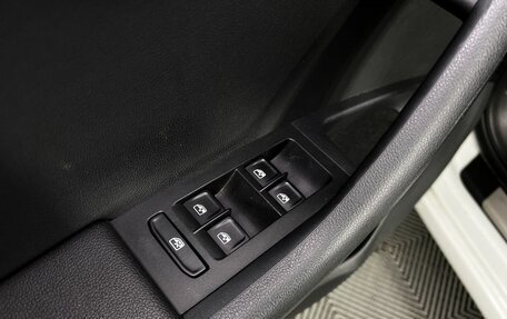 Skoda Octavia, 2018 год, 1 750 000 рублей, 18 фотография