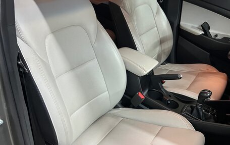Hyundai Tucson III, 2019 год, 2 300 000 рублей, 14 фотография