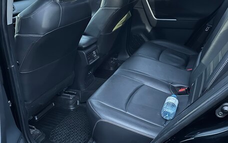 Toyota RAV4, 2020 год, 3 300 000 рублей, 4 фотография