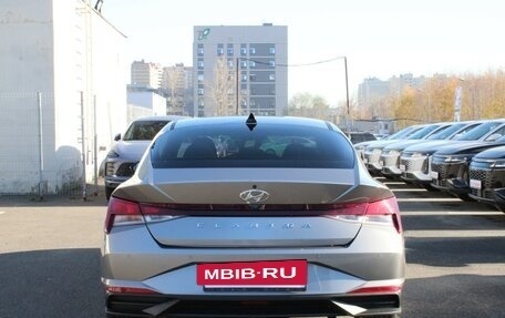 Hyundai Elantra, 2021 год, 1 960 000 рублей, 5 фотография
