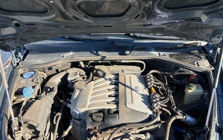 Volkswagen Touareg III, 2006 год, 910 000 рублей, 18 фотография