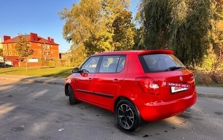 Skoda Fabia II, 2009 год, 550 000 рублей, 2 фотография