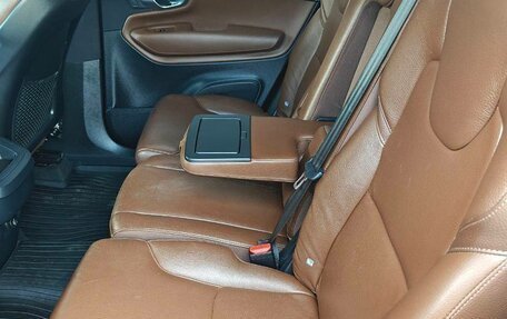 Volvo XC90 II рестайлинг, 2020 год, 3 200 000 рублей, 5 фотография
