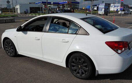 Chevrolet Cruze II, 2010 год, 750 000 рублей, 3 фотография
