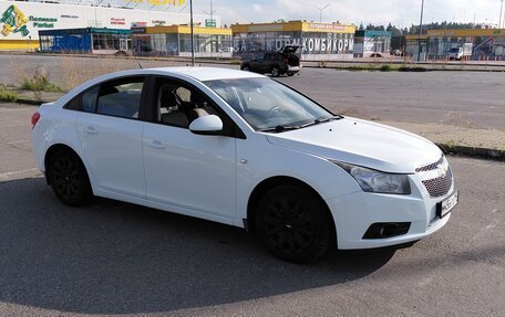 Chevrolet Cruze II, 2010 год, 750 000 рублей, 10 фотография
