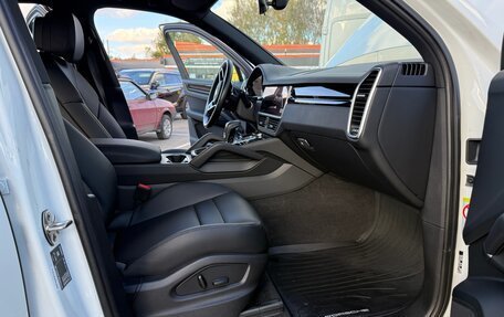 Porsche Cayenne III, 2021 год, 9 500 000 рублей, 13 фотография