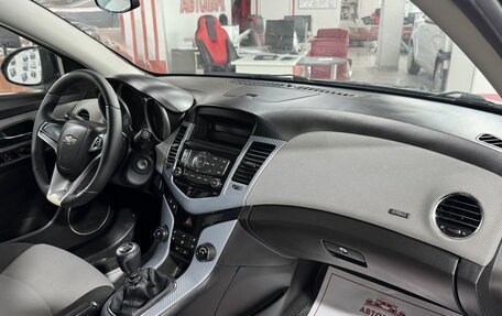 Chevrolet Cruze II, 2011 год, 599 000 рублей, 14 фотография