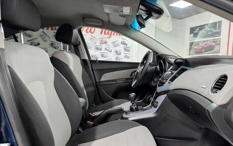 Chevrolet Cruze II, 2011 год, 599 000 рублей, 13 фотография