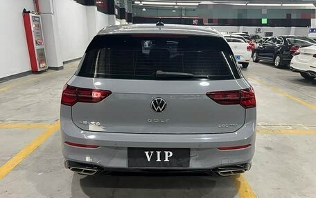 Volkswagen Golf VIII, 2023 год, 2 200 000 рублей, 6 фотография