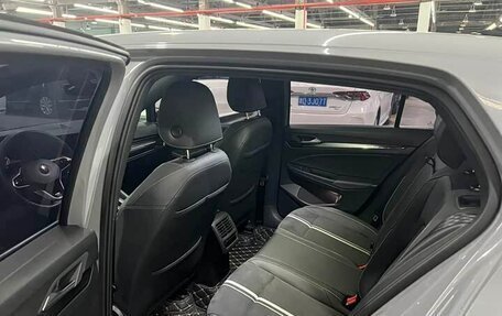 Volkswagen Golf VIII, 2023 год, 2 200 000 рублей, 15 фотография