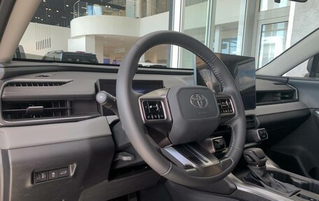 Toyota RAV4, 2026 год, 4 549 000 рублей, 17 фотография