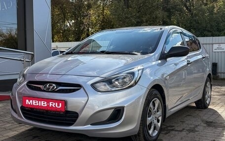 Hyundai Solaris II рестайлинг, 2013 год, 749 000 рублей, 4 фотография