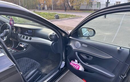 Mercedes-Benz E-Класс, 2019 год, 2 990 000 рублей, 8 фотография