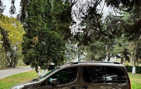 Peugeot Partner II рестайлинг 2, 2012 год, 650 000 рублей, 2 фотография