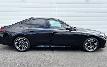BMW 5 серия, 2025 год, 7 540 000 рублей, 3 фотография