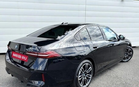 BMW 5 серия, 2025 год, 7 540 000 рублей, 2 фотография