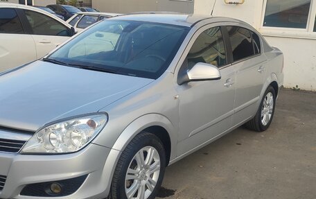 Opel Astra H, 2011 год, 675 000 рублей, 3 фотография