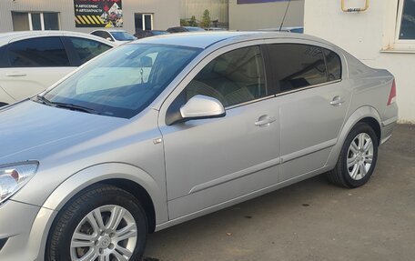 Opel Astra H, 2011 год, 675 000 рублей, 4 фотография
