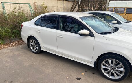 Volkswagen Jetta VII, 2014 год, 800 000 рублей, 3 фотография