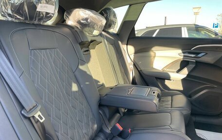 Audi Q5, 2026 год, 6 100 000 рублей, 27 фотография