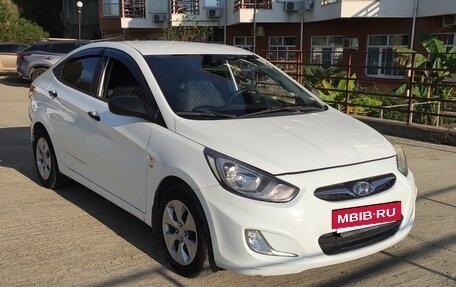 Hyundai Solaris II рестайлинг, 2014 год, 750 000 рублей, 2 фотография