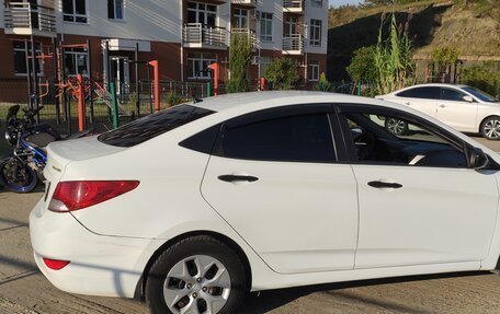 Hyundai Solaris II рестайлинг, 2014 год, 750 000 рублей, 13 фотография