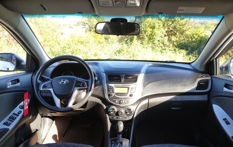 Hyundai Solaris II рестайлинг, 2014 год, 750 000 рублей, 19 фотография