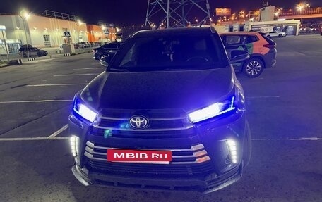 Toyota Highlander III, 2014 год, 3 000 250 рублей, 5 фотография