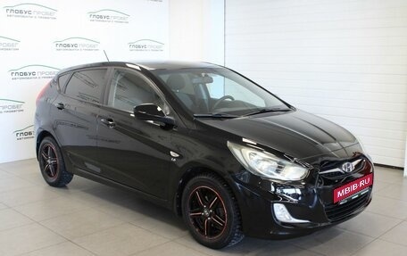 Hyundai Solaris II рестайлинг, 2011 год, 820 000 рублей, 10 фотография