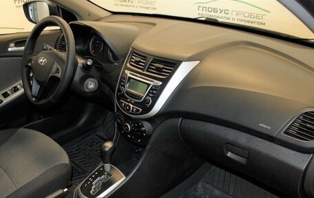 Hyundai Solaris II рестайлинг, 2011 год, 820 000 рублей, 22 фотография