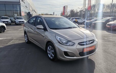 Hyundai Solaris II рестайлинг, 2011 год, 880 000 рублей, 3 фотография