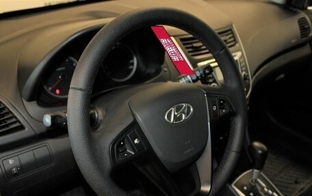 Hyundai Solaris II рестайлинг, 2011 год, 820 000 рублей, 16 фотография