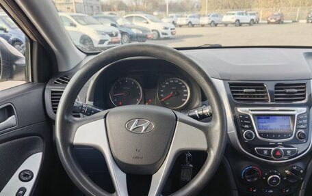 Hyundai Solaris II рестайлинг, 2011 год, 880 000 рублей, 12 фотография