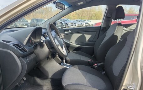 Hyundai Solaris II рестайлинг, 2011 год, 880 000 рублей, 16 фотография