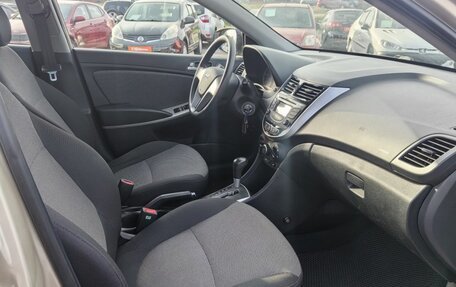 Hyundai Solaris II рестайлинг, 2011 год, 880 000 рублей, 17 фотография