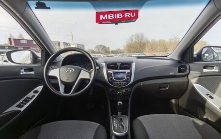 Hyundai Solaris II рестайлинг, 2011 год, 880 000 рублей, 10 фотография