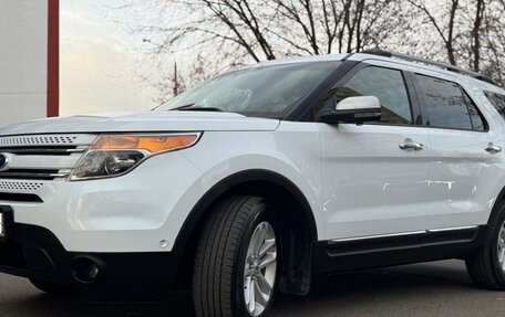 Ford Explorer V рестайлинг, 2013 год, 1 375 000 рублей, 1 фотография